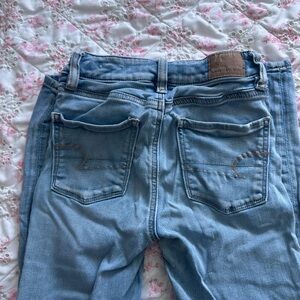 American Eagle Outfitters Light Wash Women’s Jeans - Light Blue